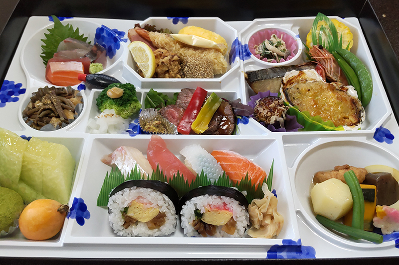 会席箱弁当